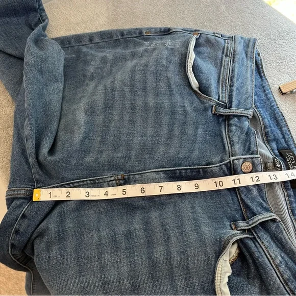 Judy Blue High Rise Relaxed Fit Sunflower Embroidered‎ size 22W - Picture 9 of 10